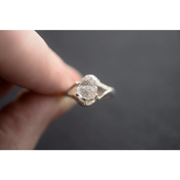 alternative raw diamond engagement ring raw crystal size 4 5 6 7 8 8 9 1… - Picture 1 of 4